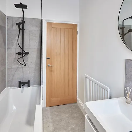 Host & Stay - 39 Marine Parade Saltburn-by-the-Sea Room photo