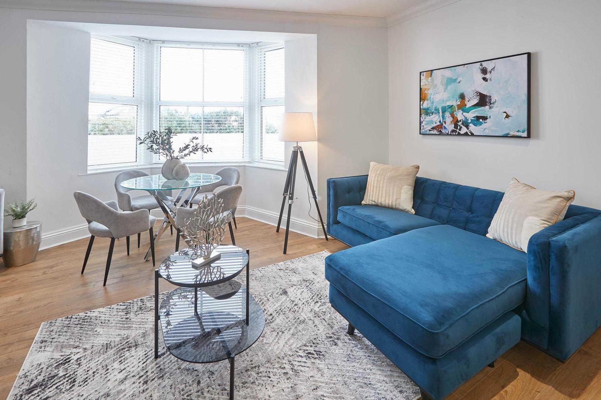 Host & - 39 Marine Parade